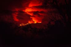 Mauna Loa news - live: Rare dual-eruption event created with nearby Kilauea volcano