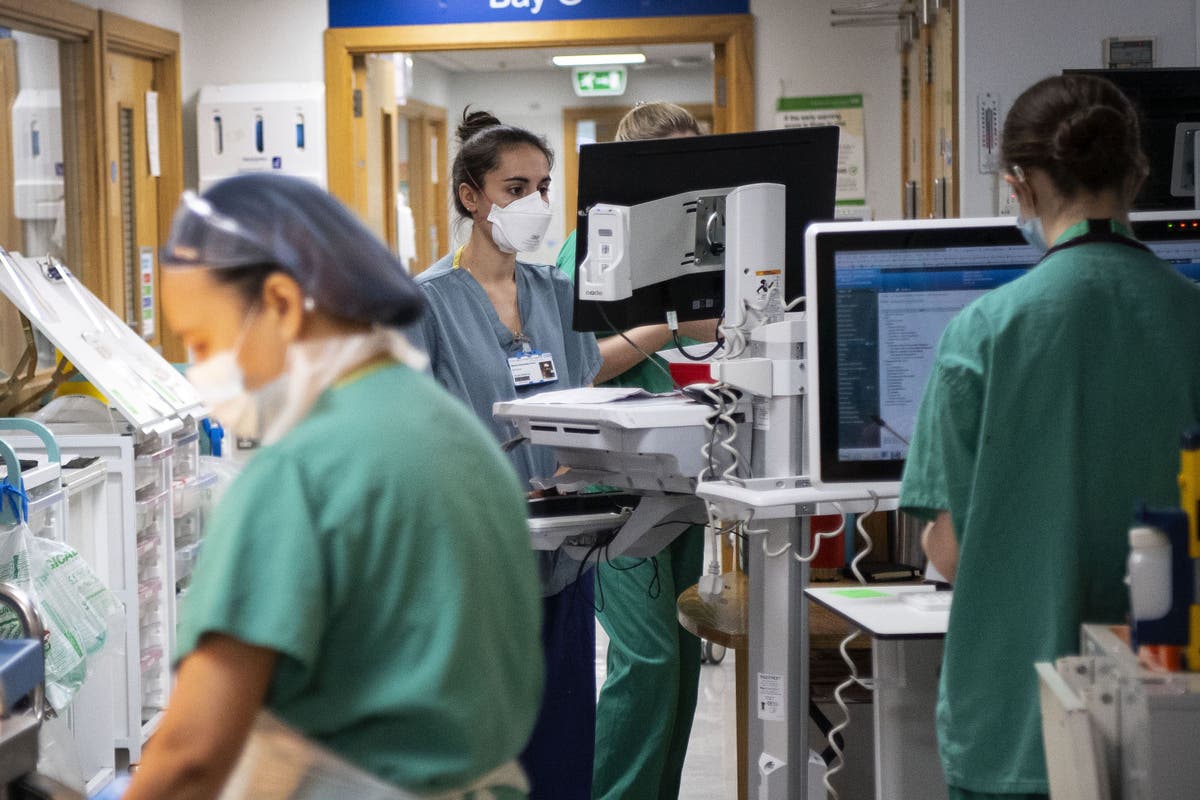 Ministers rebuked for ‘exaggerating’ nurses’ pay rises