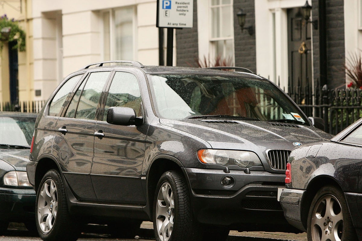 Drivers warned about where they park during heatwaves