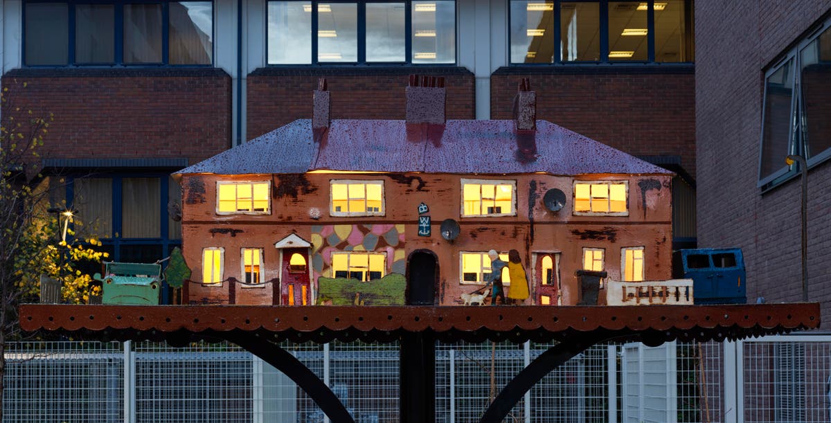 Grayson Perry: ‘This lamp is a small monument to social housing’