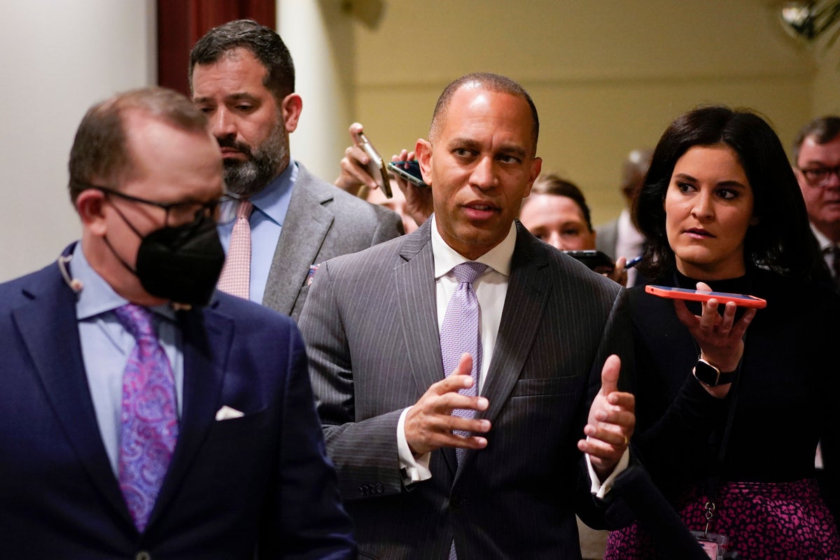 House Democrats nominate Hakeem Jeffries to replace Pelosi as first Black party leader in Congress
