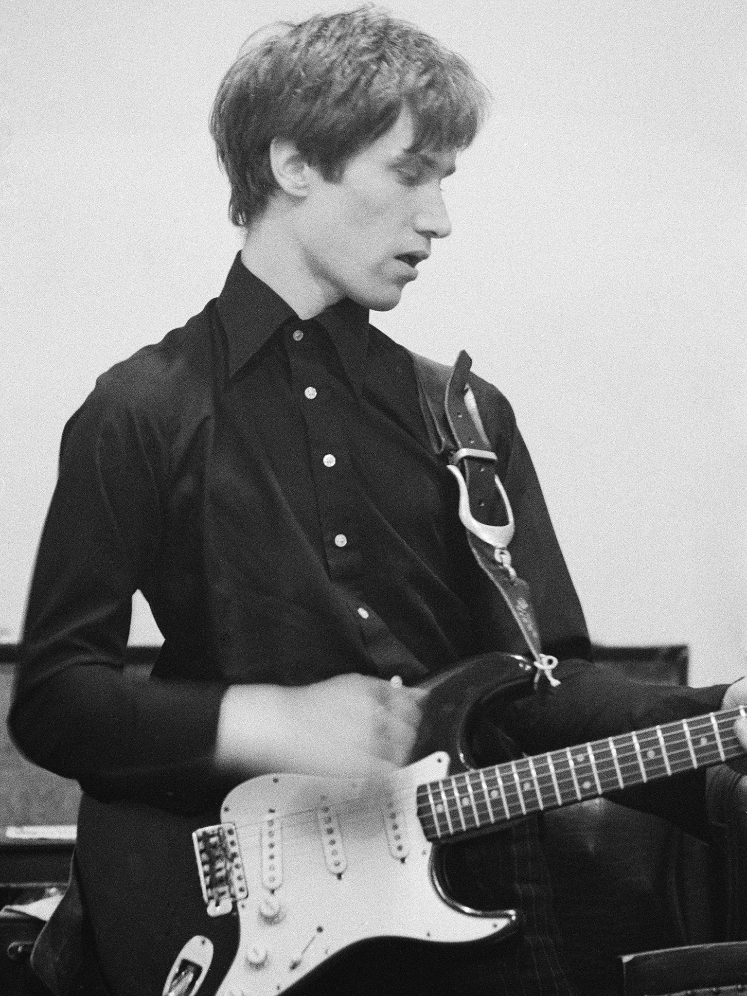 Johnson backstage on Canvey Island, Essex, April 1976