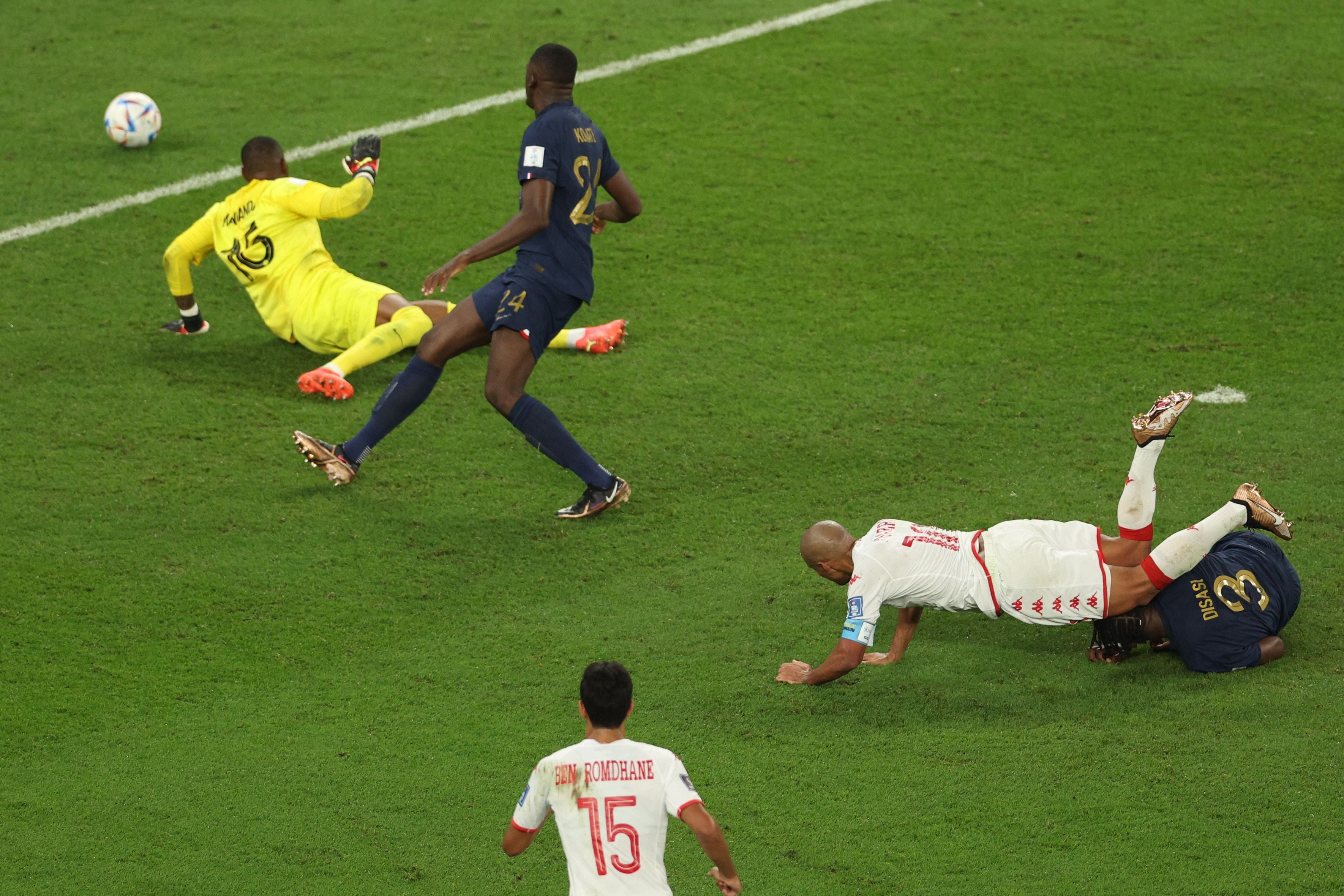 World Cup 2022 highlights: Tunisia defeats France, 1-0