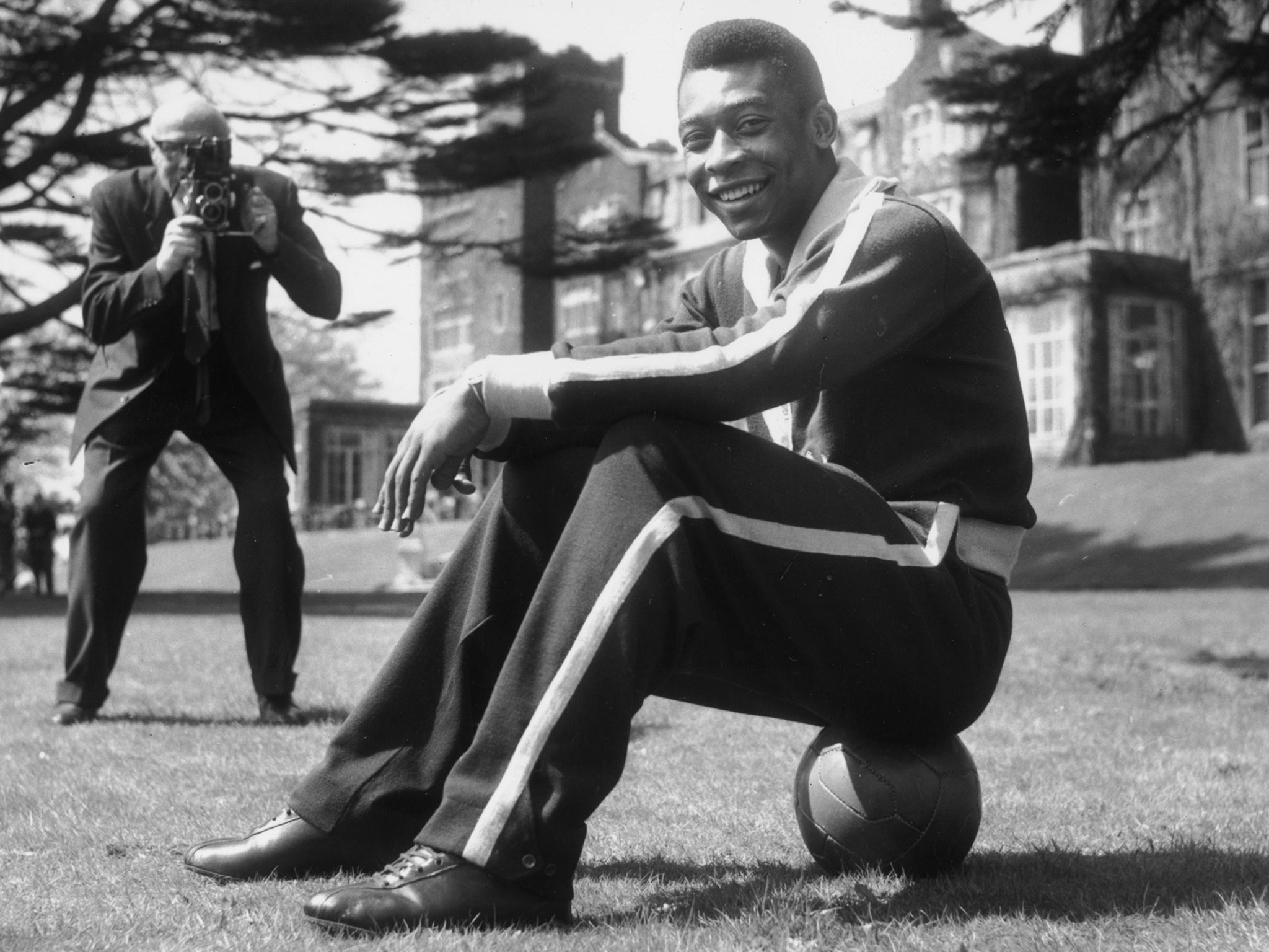 On the ball: Pele in England, 1963
