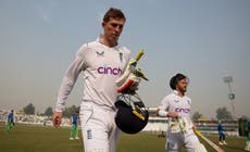 Zak Crawley and Ben Duckett get England off to fast start in Pakistan