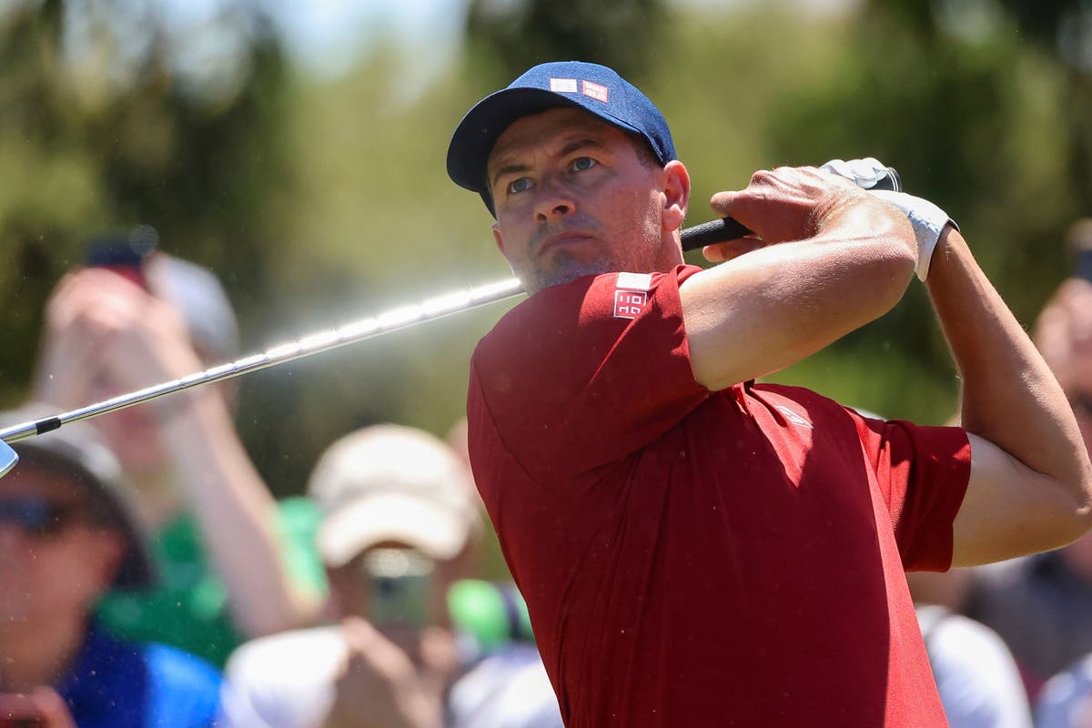 Adam Scott equals course record to share halfway lead at Australian Open