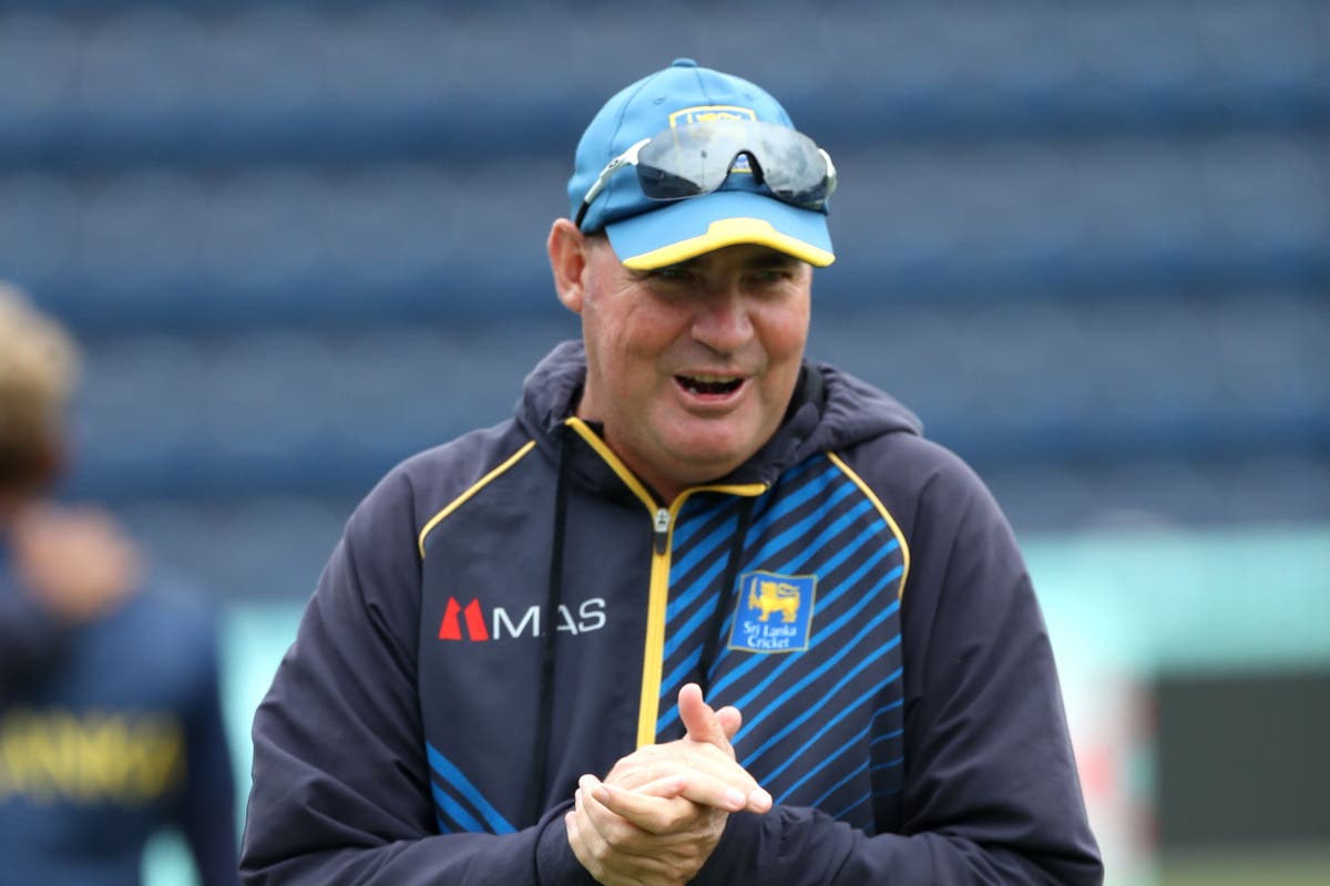 Mickey Arthur extends stay as Derbyshire’s head of cricket