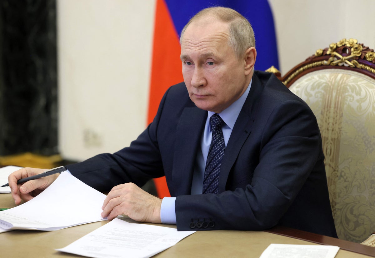Putin open to talks with the West over Ukraine, says Kremlin