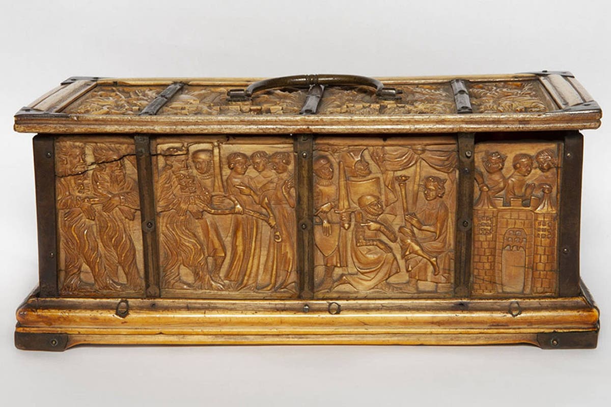 Rare ivory casket adorned with medieval romantic scenes at risk of leaving UK