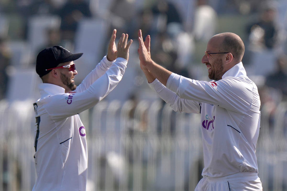England make inroads as Pakistan reach 298 for three at lunch