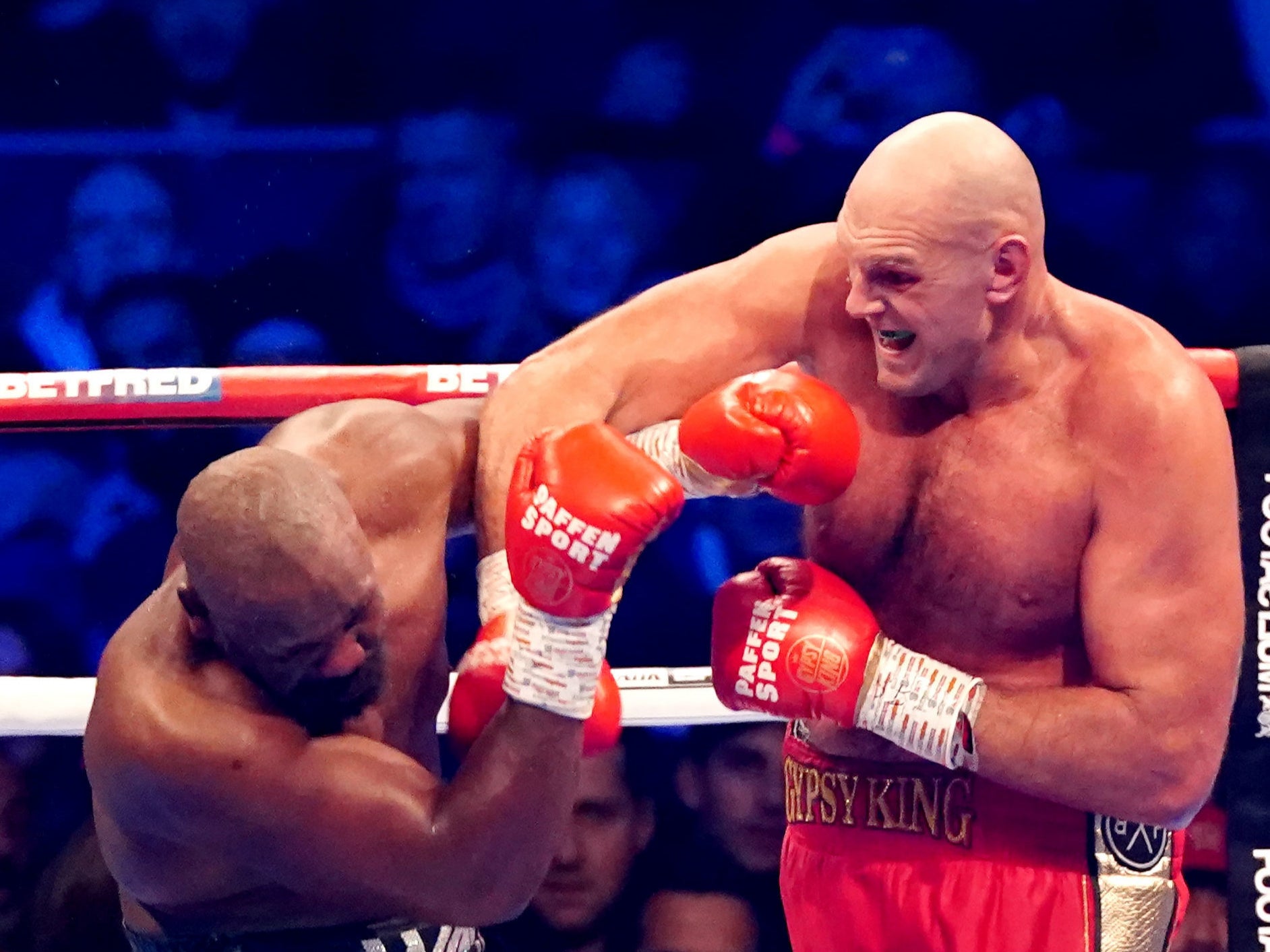 Tyson Fury stops Derek Chisora late on uncomfortable night that no one needed The Independent