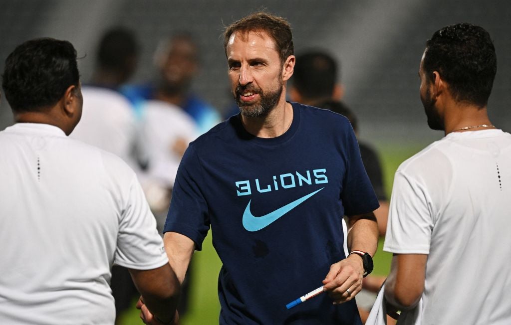 England met with migrant workers before the start of the World Cup