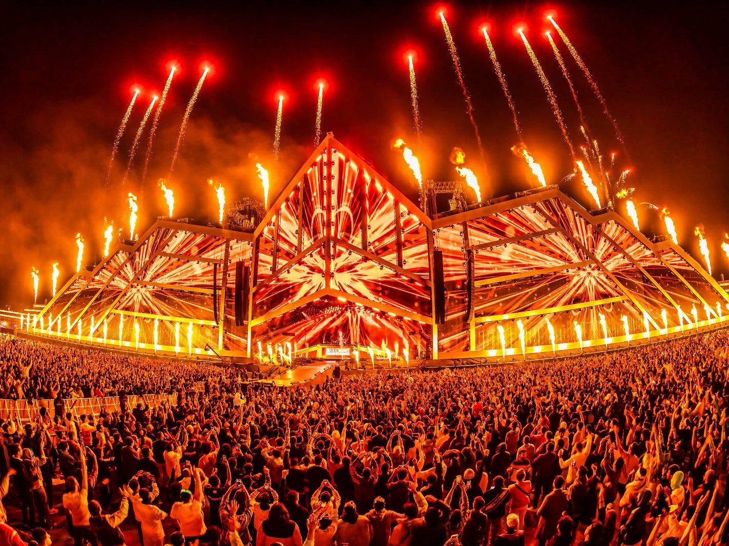 Soundstorm’s ‘Big Beast’ stage explodes fire into the night on day one of the festival