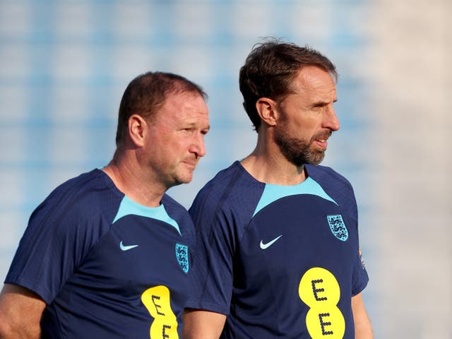 <p>England manager Gareth Southgate (right) with assistant coach Steve Holland</p>