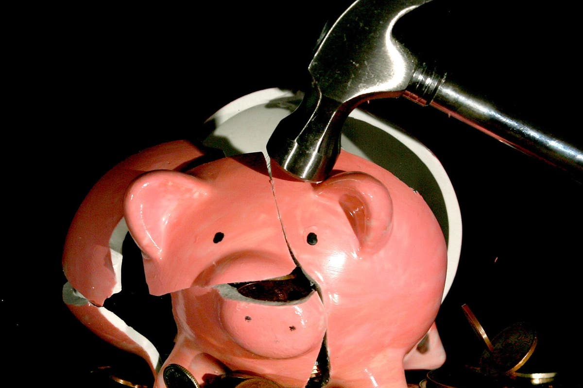 &lsquo;23% considering pulling back on pension to ease financial squeeze&rsquo;