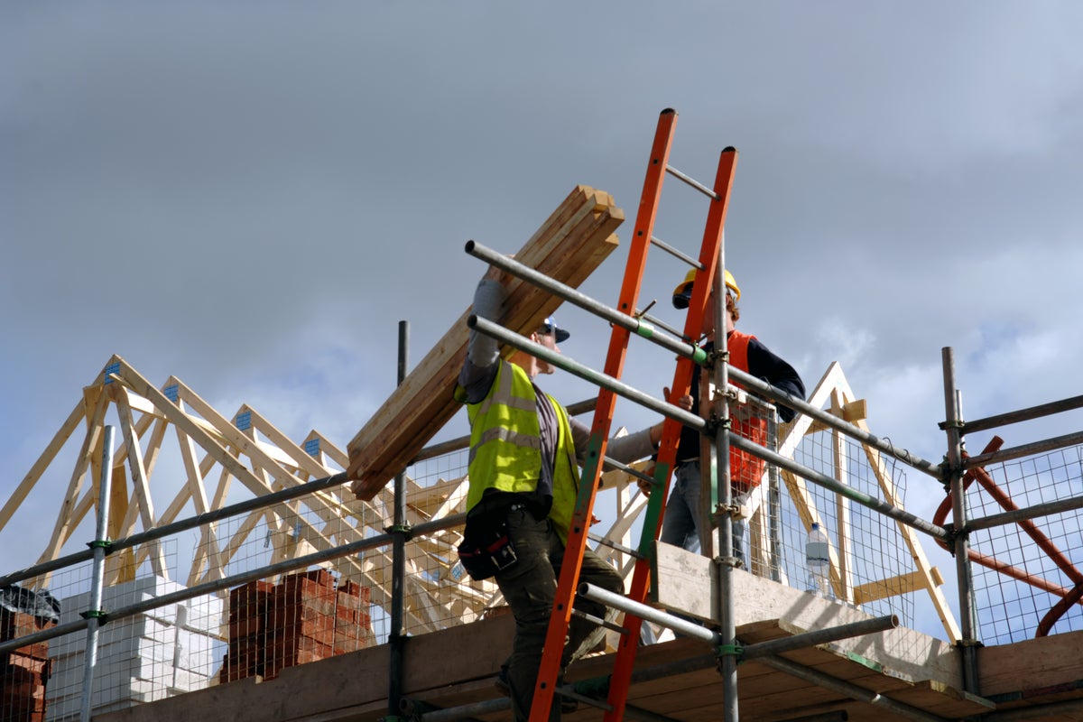 Britain among the safest places to work in the world, HSE reveals