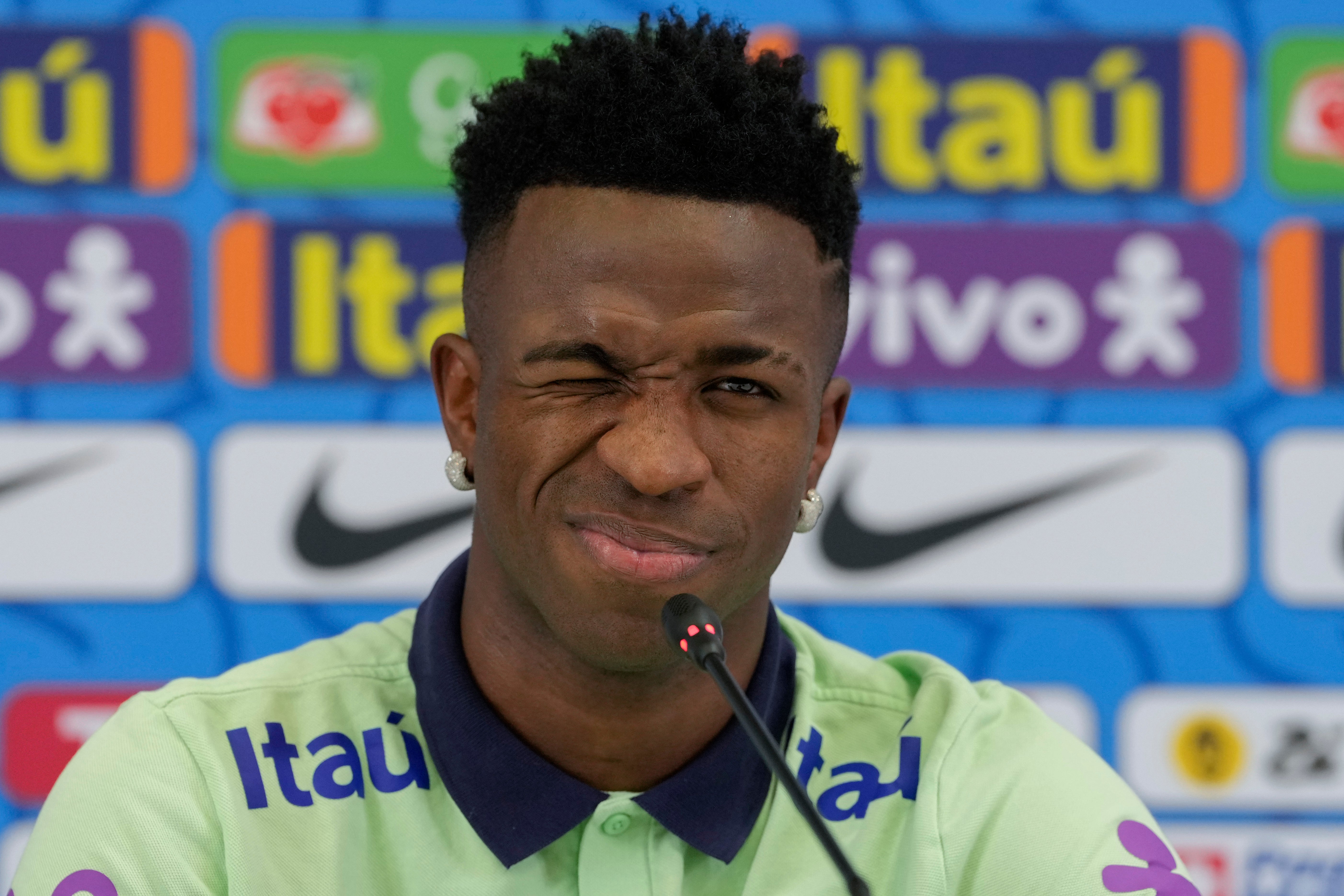 MUNDIAL BRASIL-VINÍCIUS