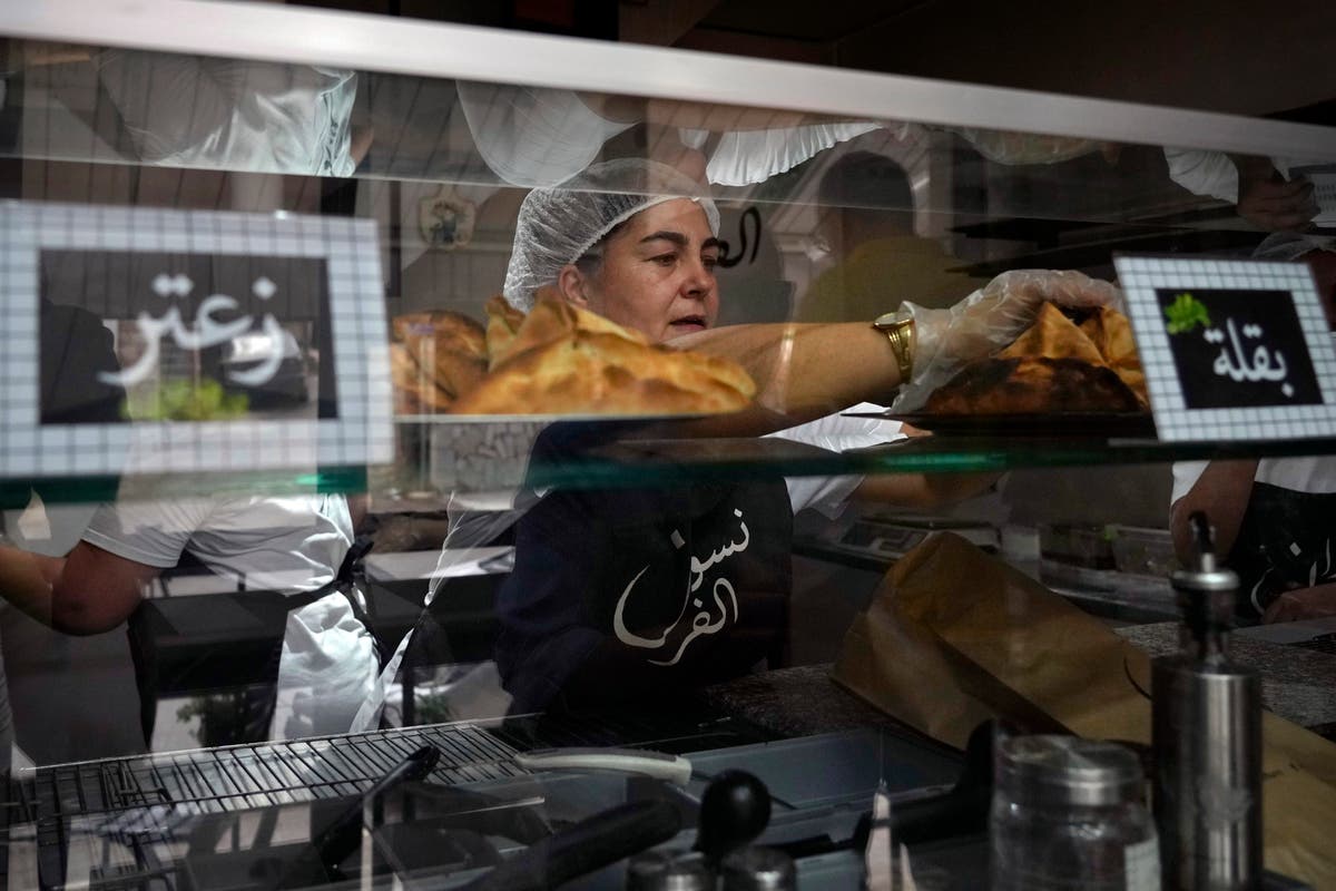 Lebanese banks battered by meltdown struggle to survive