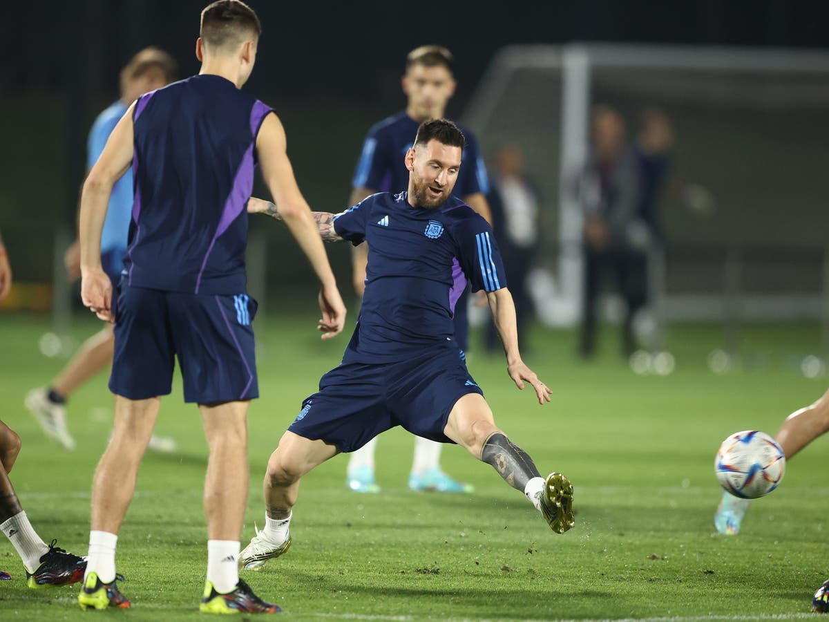 Netherlands vs Argentina LIVE World Cup 2022 team news and lineups