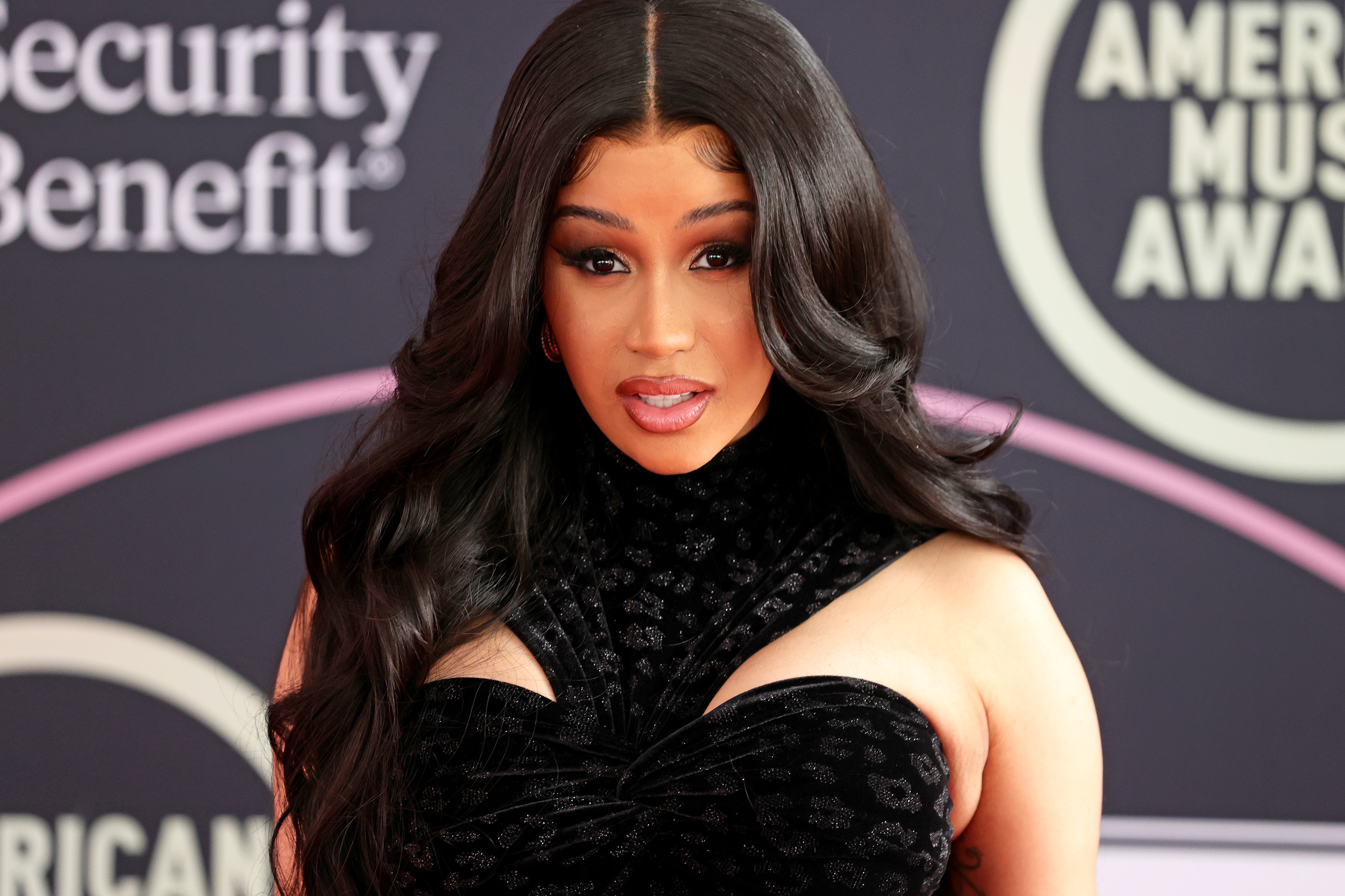 Cardi B Issues Warning About Plastic Surgery After…