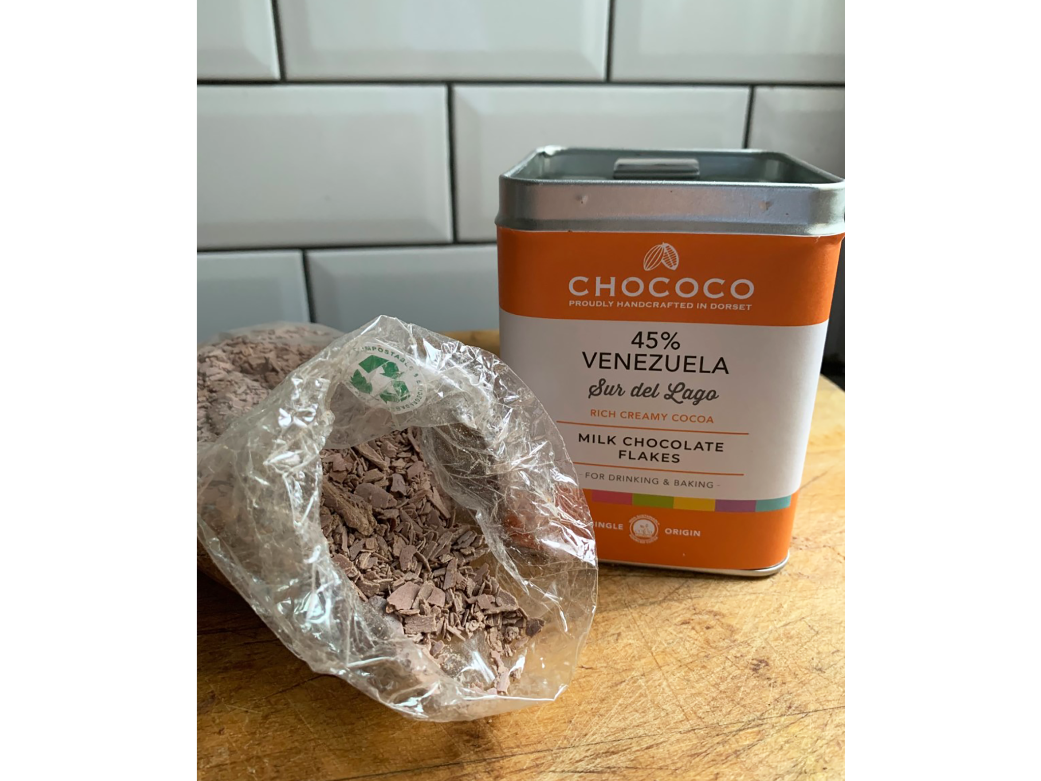 Chococo Venezuelan origin milk hot chocolate flakes tin