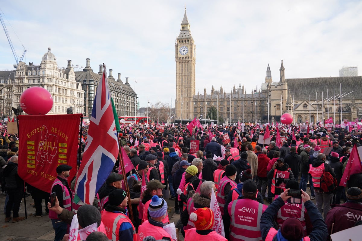 Royal Mail strike – live: Postal workers hold rally in London as walkout causes delays