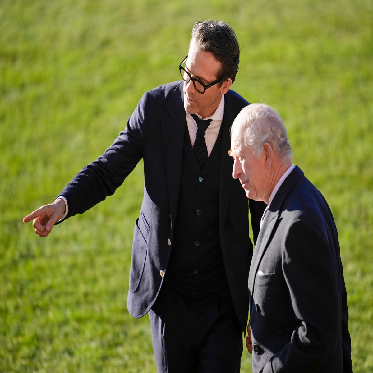 Ryan Reynolds Met King Charles During A Royal Visit To Wrexham AFC (PHOTOS)  - Narcity