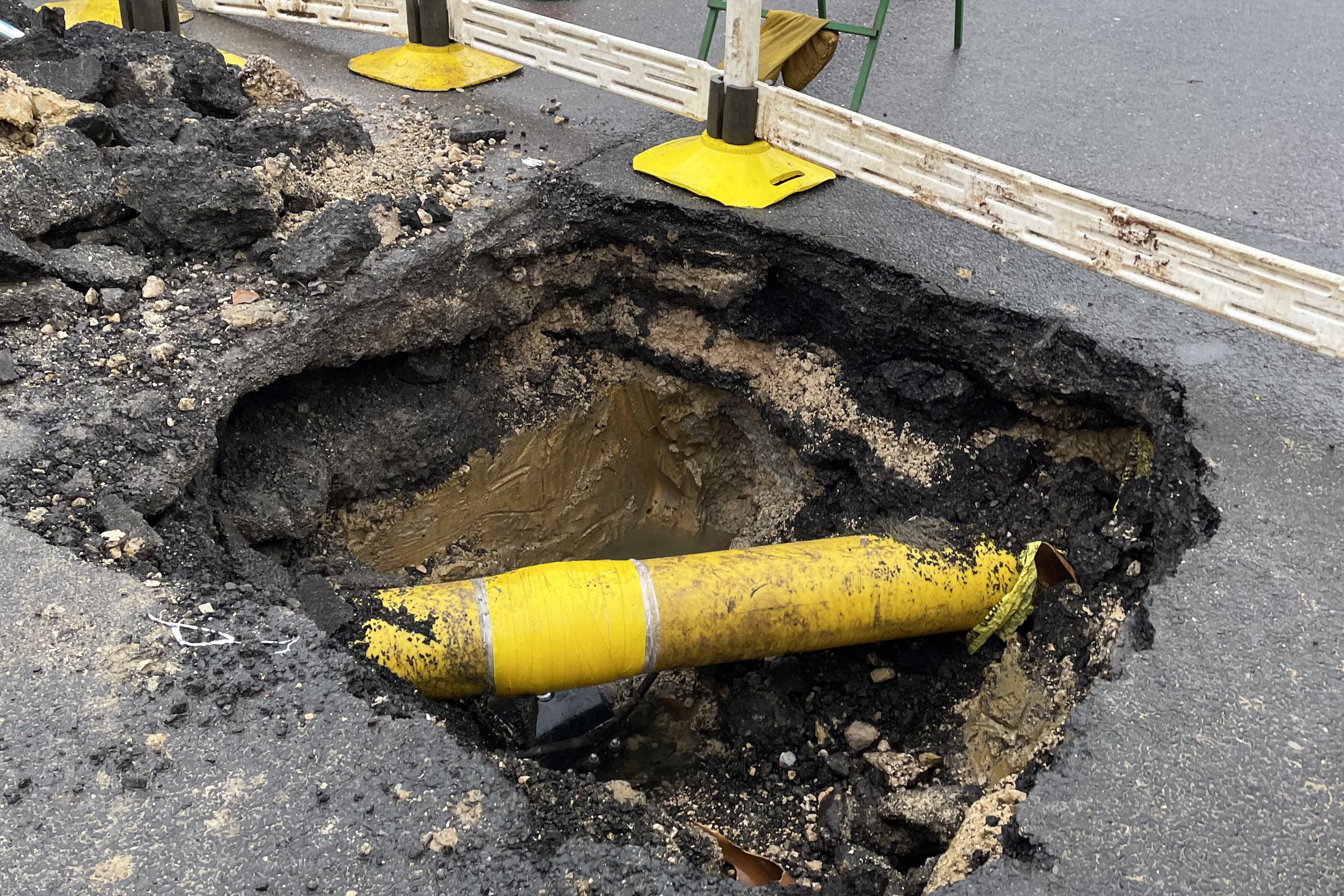 The burst water main in Sheffield (Dave Higgens/PA)