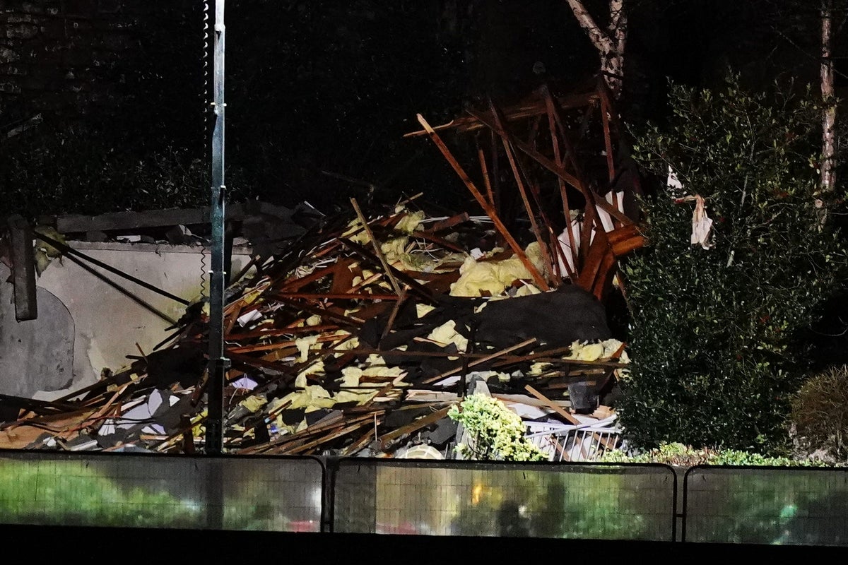 Emergency workers search through night as dozen missing in Jersey flat ...