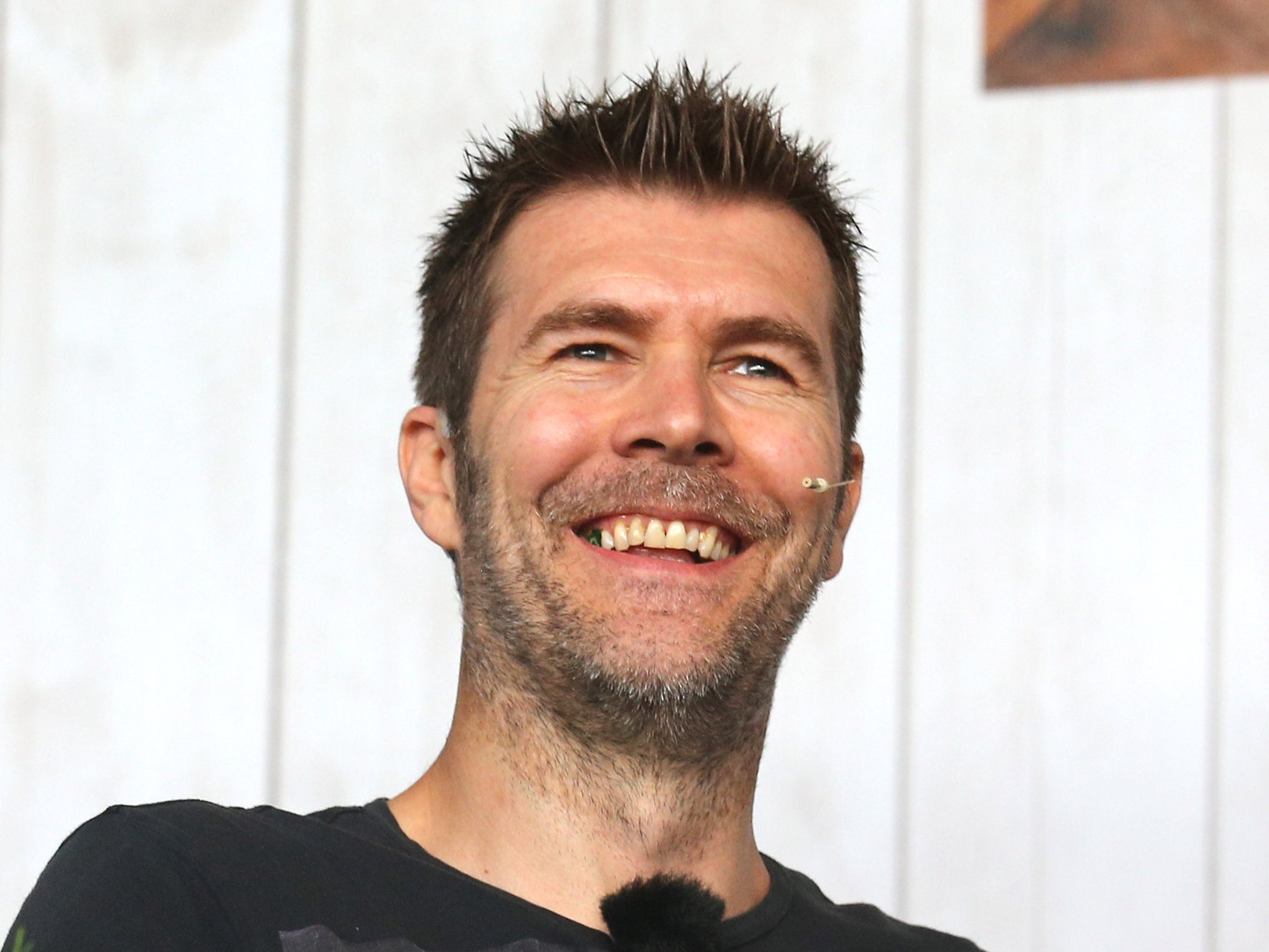 Rhod Gilbert has been supported by his fellow comedians amid cancer recovery