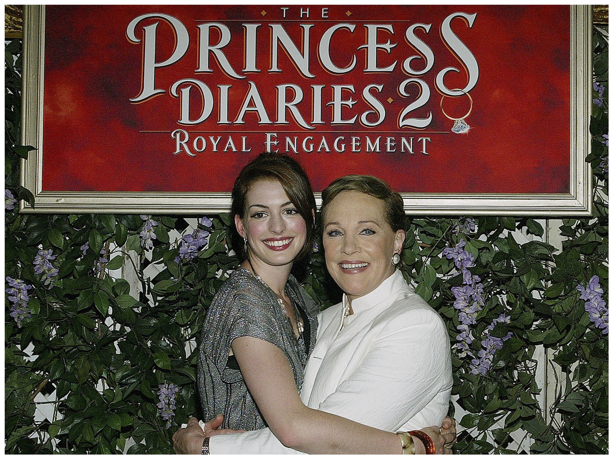 Anne Hathaway and Julie Andrews attend the film premiere of ‘The Princess Diaries 2: Royal Engagement’ in 2004