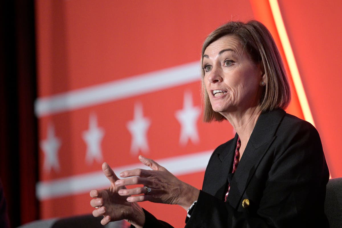 Iowa judge blocks effort to ban most abortions in the state