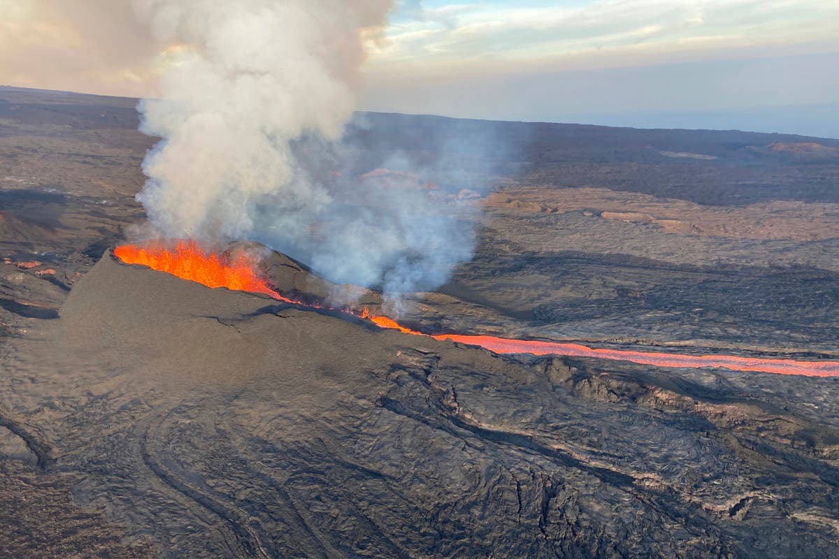 ‘Mind-blowing’ hidden network of magma chambers found under Hawaii’s volcanoes