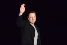 ‘Free speech absolutist’ Elon Musk evades journalists’ questions on Twitter bans