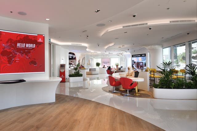 <p>Hello world: Emirates World retail store in Jumeirah, Dubai</p>