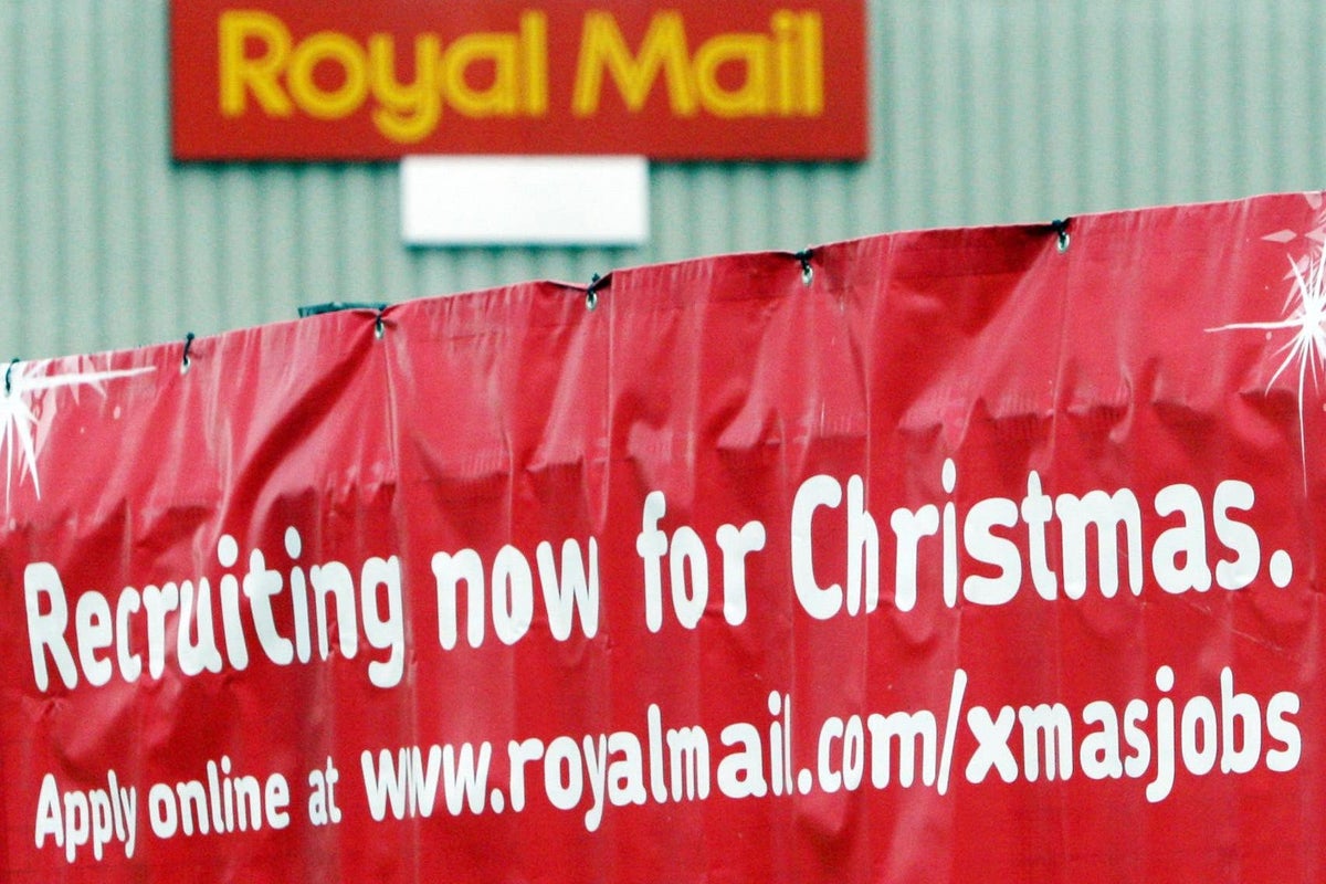 Royal Mail workers to descend on Holyrood to seek First Minister’s support