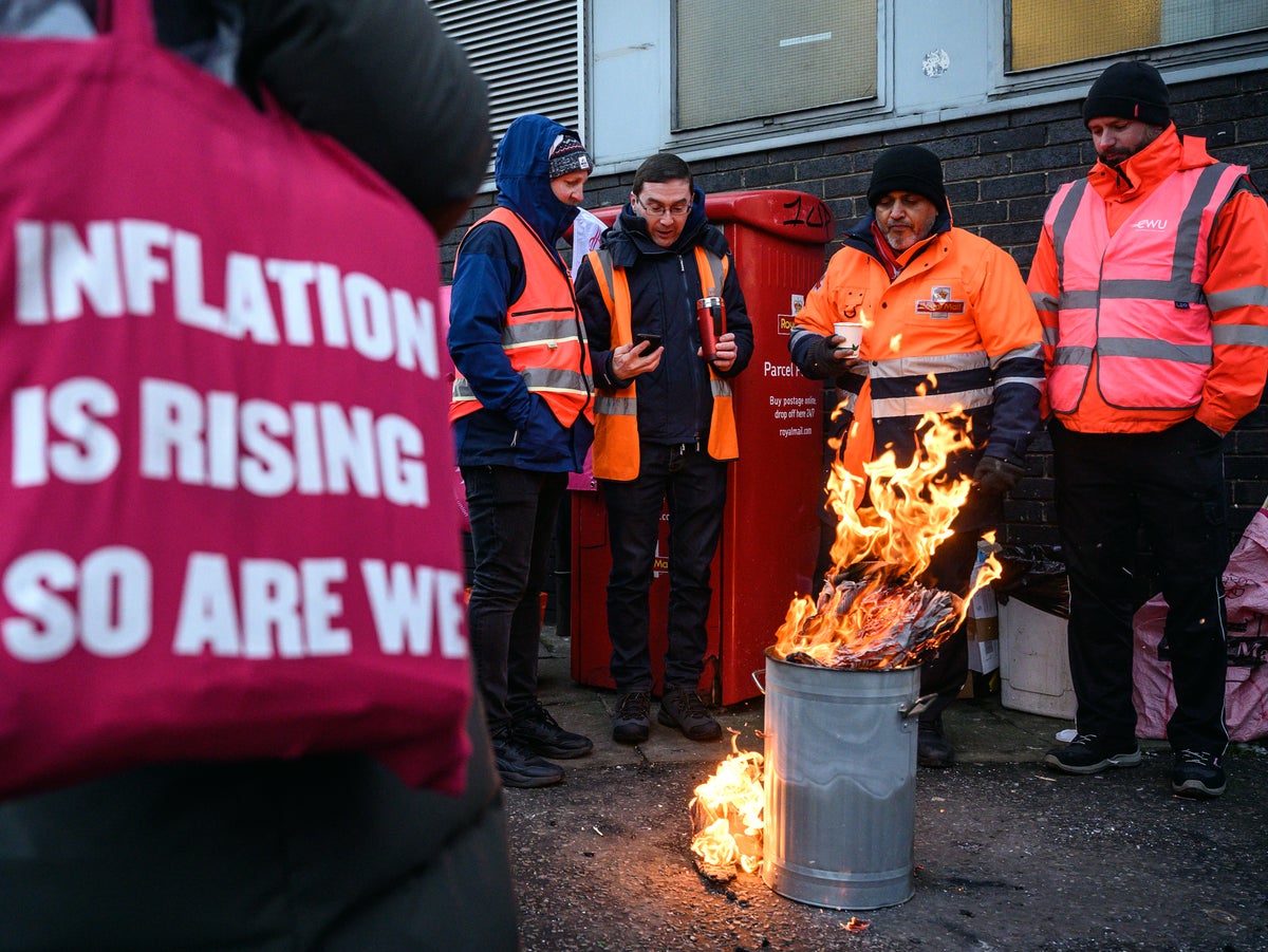 Royal Mail strike: Worst delivery firms revealed as workers walk out