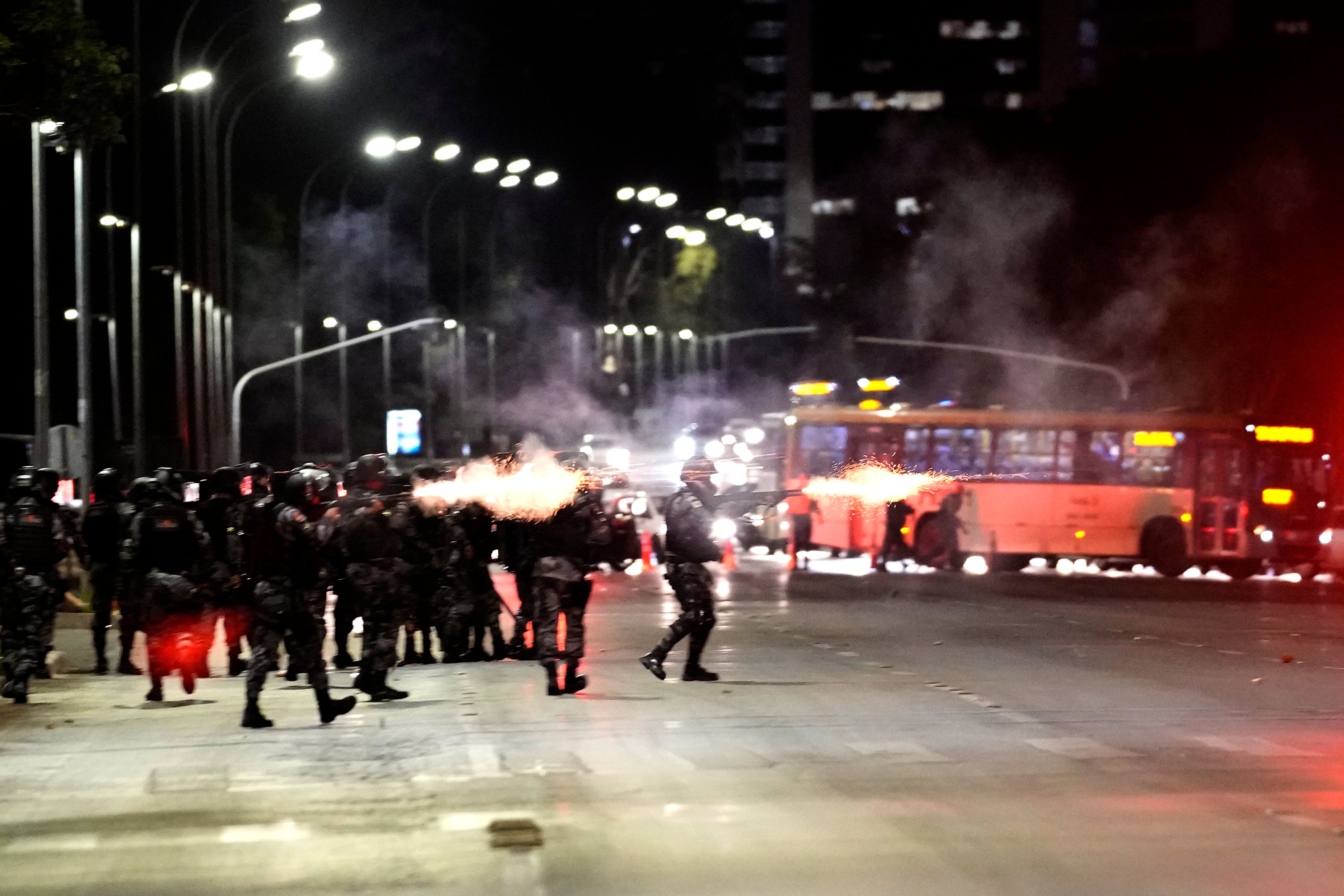 BRASIL-BOLSONARO-ÓRDENES DE CATEO