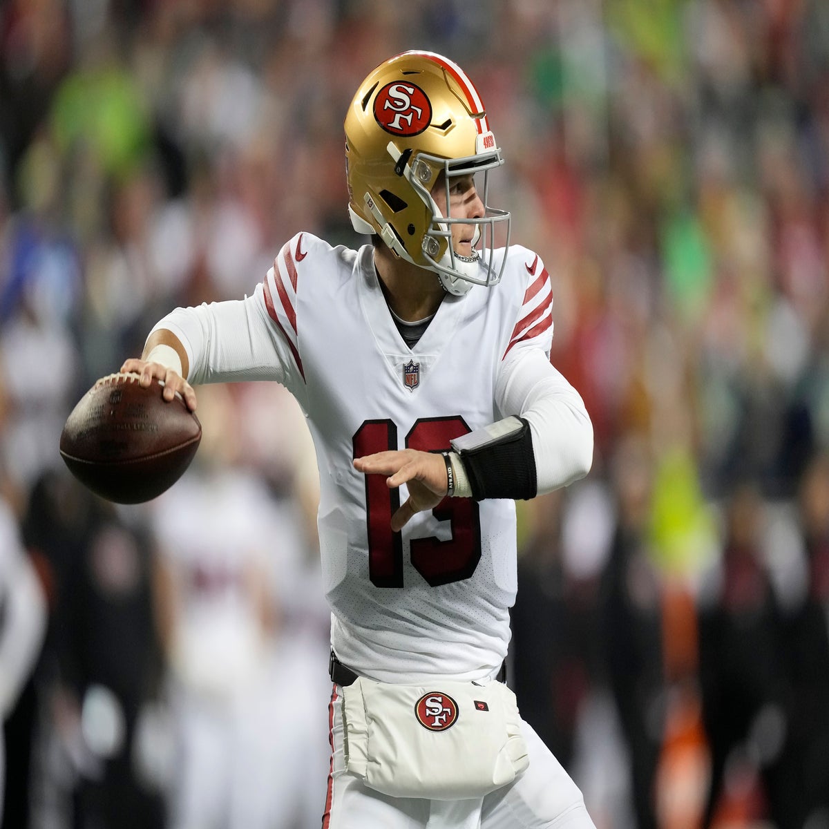 49ers and Seahawks enter season as NFC West favorites thanks in part to QBs  Purdy and Smith