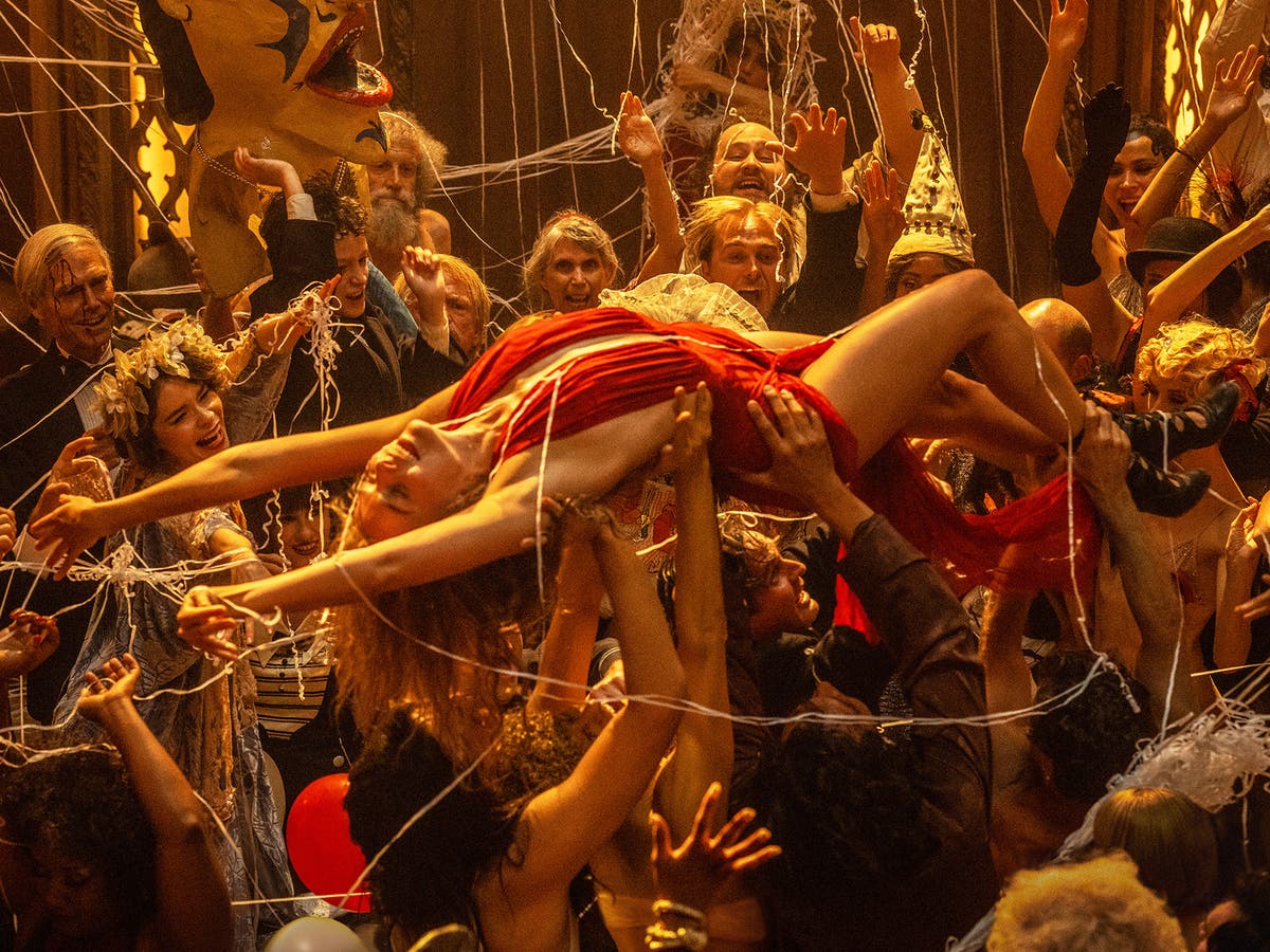 The brilliant Babylon has orgies, elephants, spanking and Margot Robbie – review