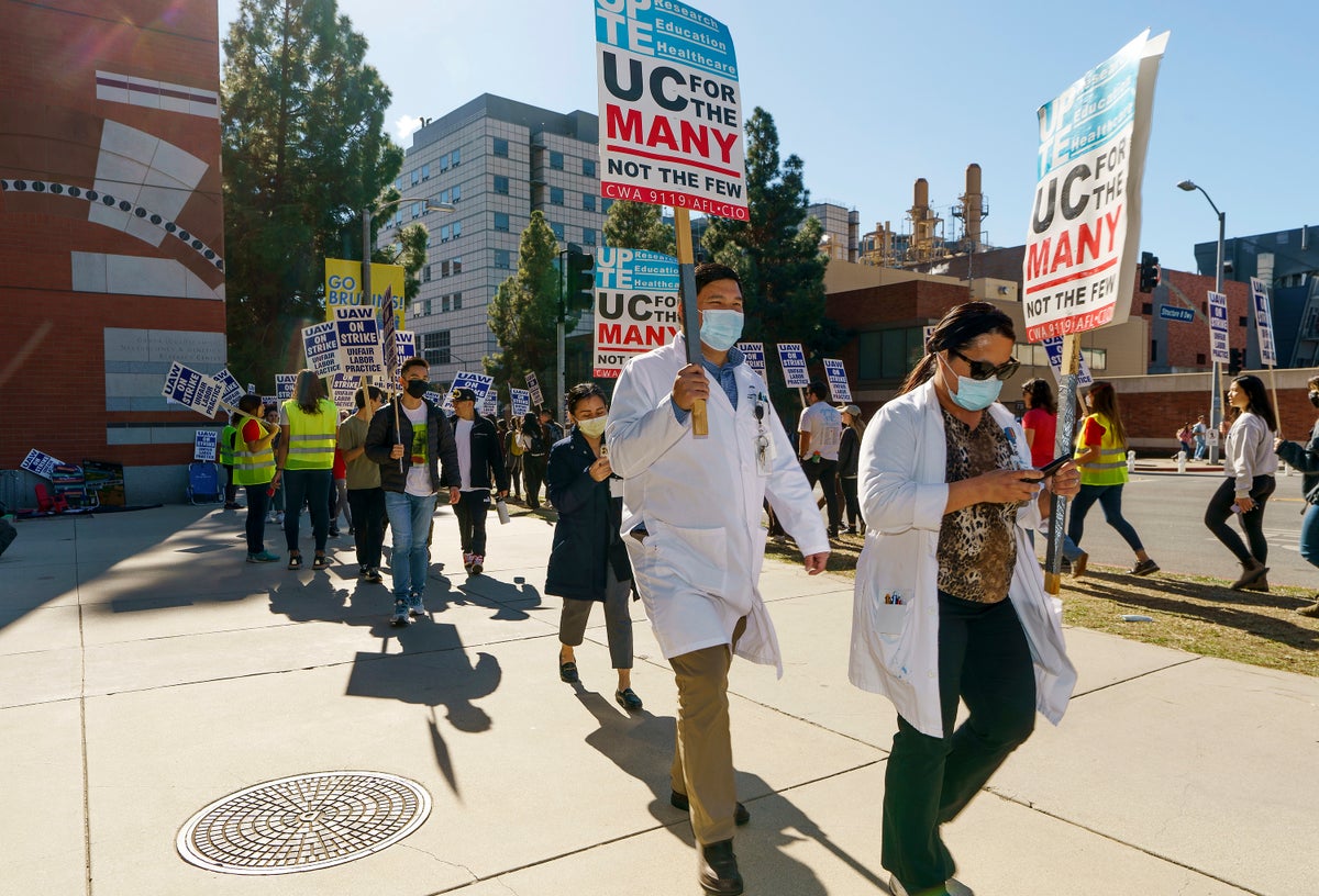 University of California workers reach deal to end strike
