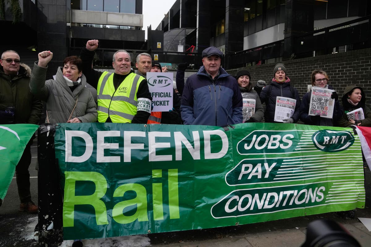 Strike news latest updates: Days of airport and road chaos loom as rail workers walk out