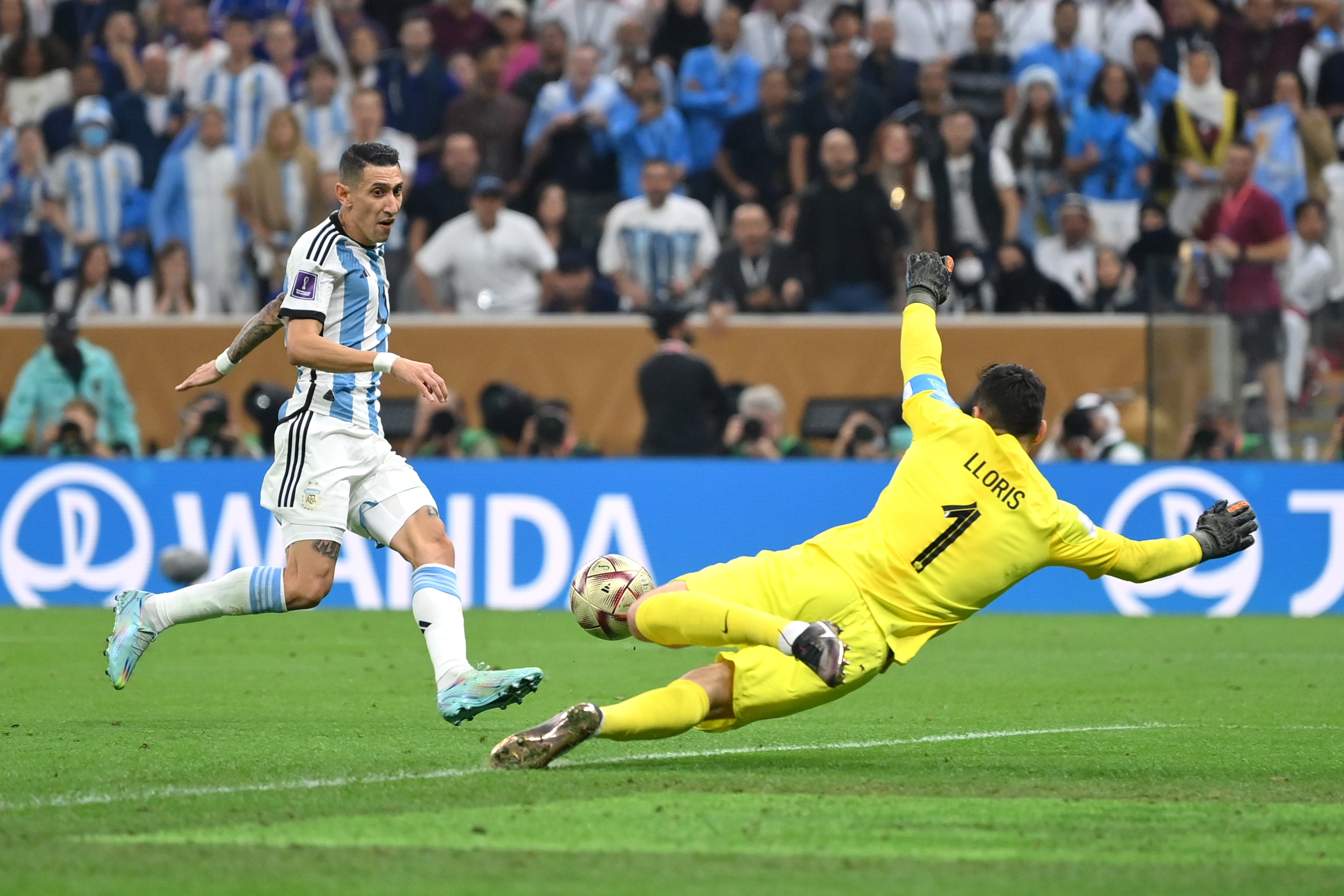 Angel Di Maria scores Argentina's second goal