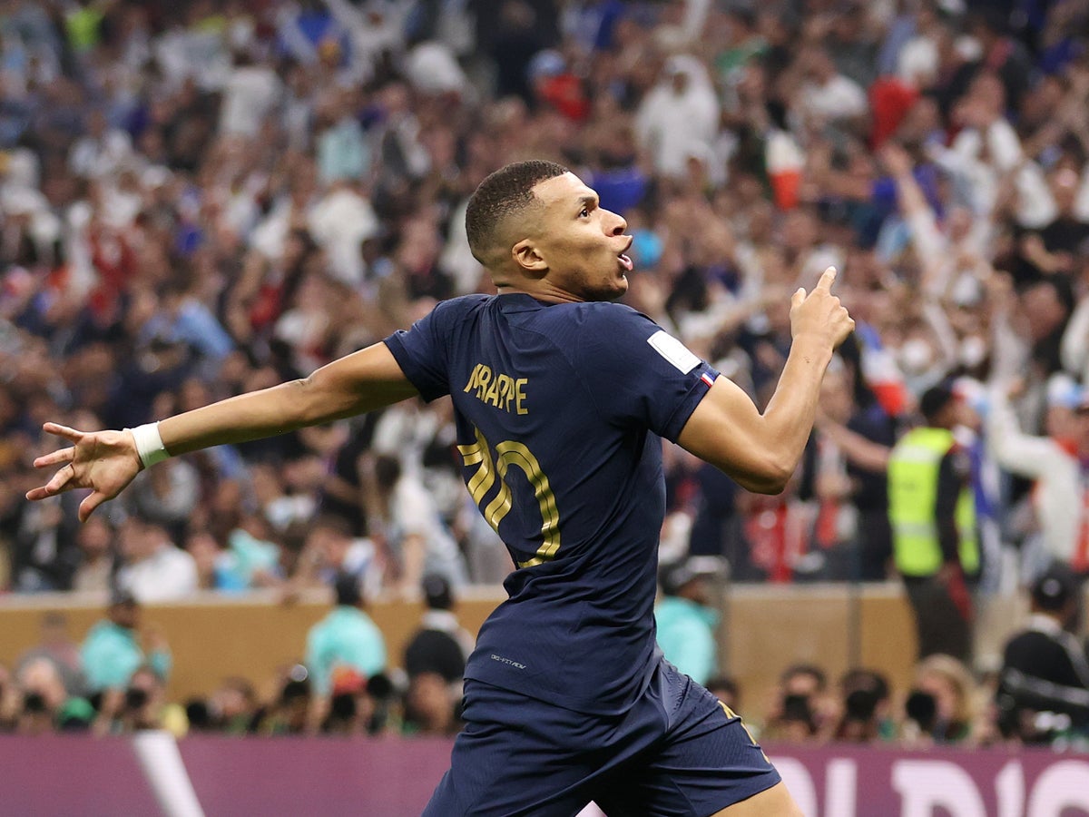 Kylian Mbappe scores two goals in two minutes as France equalise with Argentina in World Cup final
