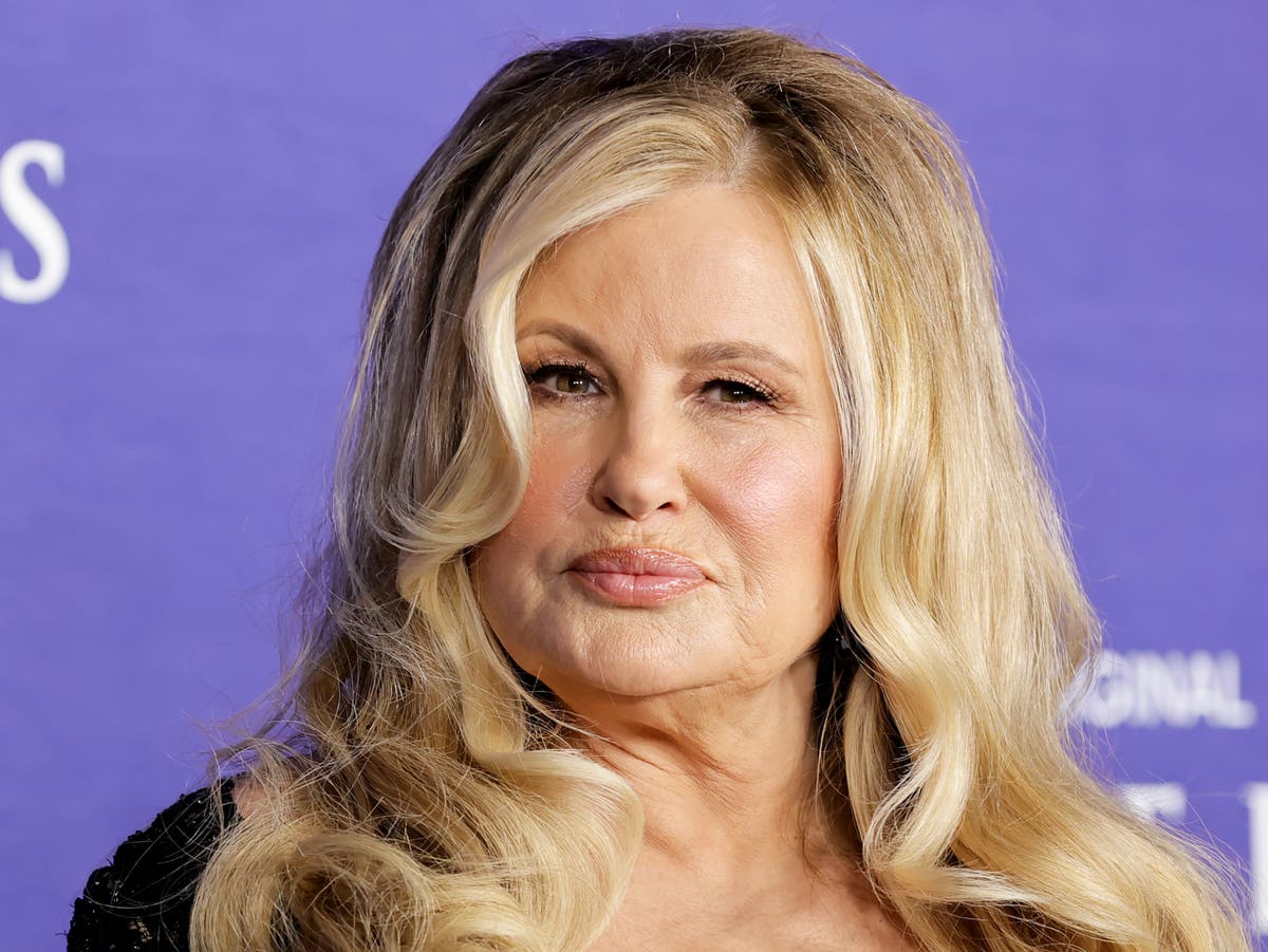 Jennifer Coolidge applauds SNL impressionist for ‘hilarious imitation’: ‘What a feat!’ Jennifer Coolidge applauds SNL impressionist for ‘hilarious imitation’: ‘What a feat!’