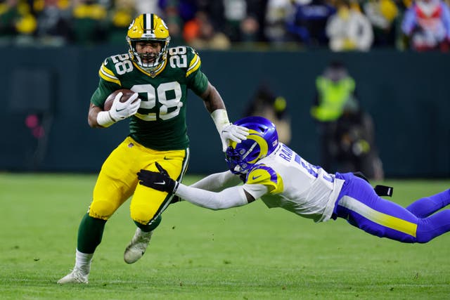 Green Bay Packers defeat Los Angeles Rams to remain in playoff hunt (Matt Ludtke/AP)