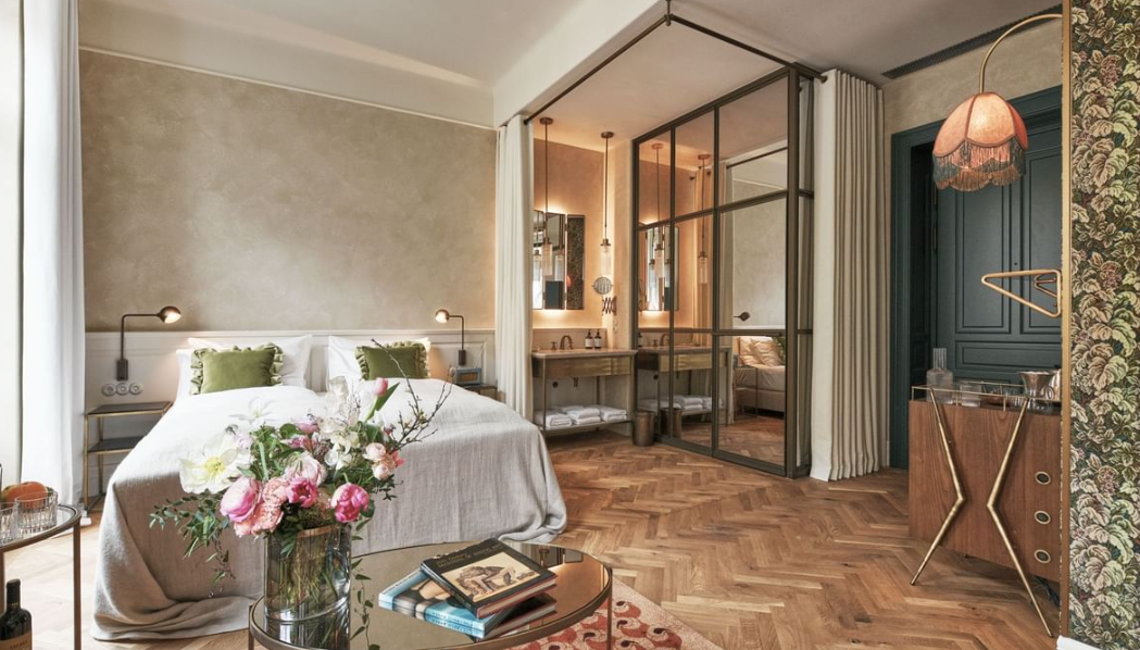 Trendy interiors channel ‘Paris golden age’