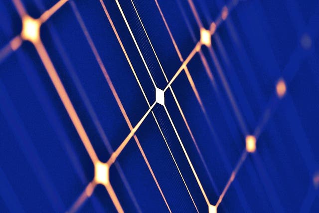 Investigadores de Helmholtz Zentrum Berlin anunciaron el 19 de diciembre de 2022 que habían logrado un récord mundial de eficiencia de células solares en tándem del 32,5 %.