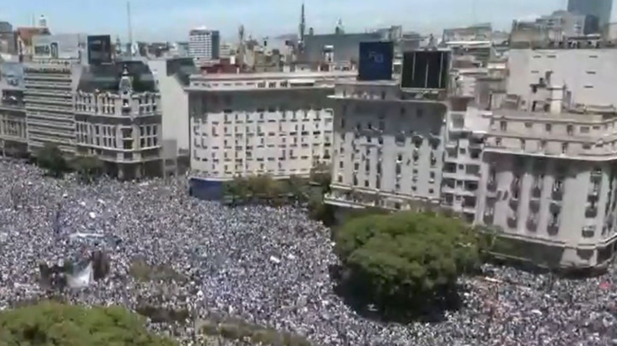 Thousands gather for Argentina World Cup victory parade through Buenos Aires