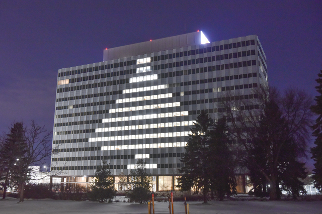 <p>3M Center’s Building 220 in St Paul, Minnesota lit up for the festive season </p>